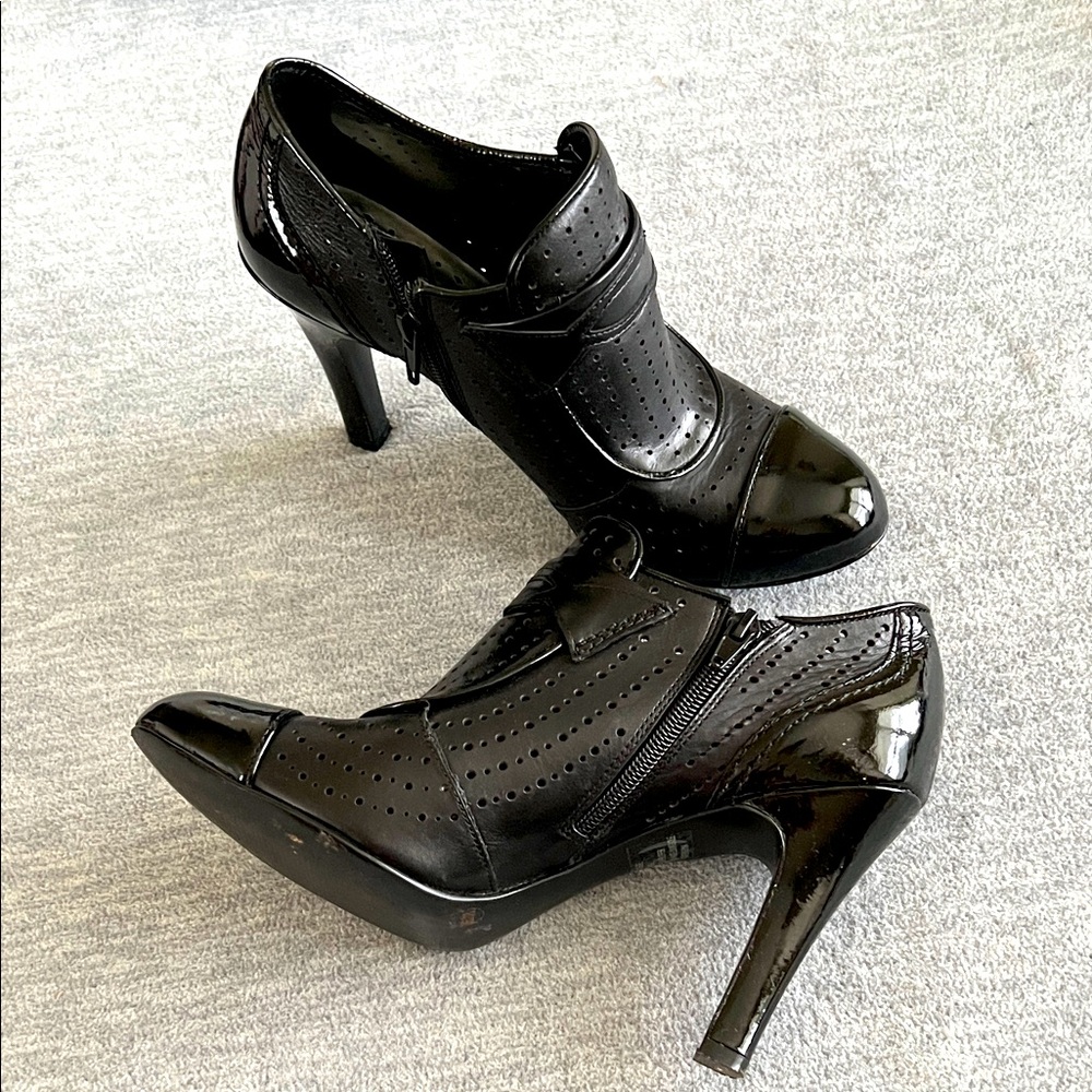BCBGirls Cherie Black 4 In.‎ Heeled Boots Women 8M Leather Upper Perforated Zip